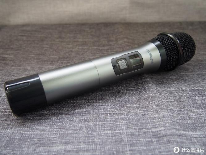 爱浪a2小爱智能影音伴侣使用全体验
